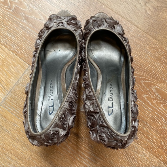CL rose satin heels - Picture 2 of 3